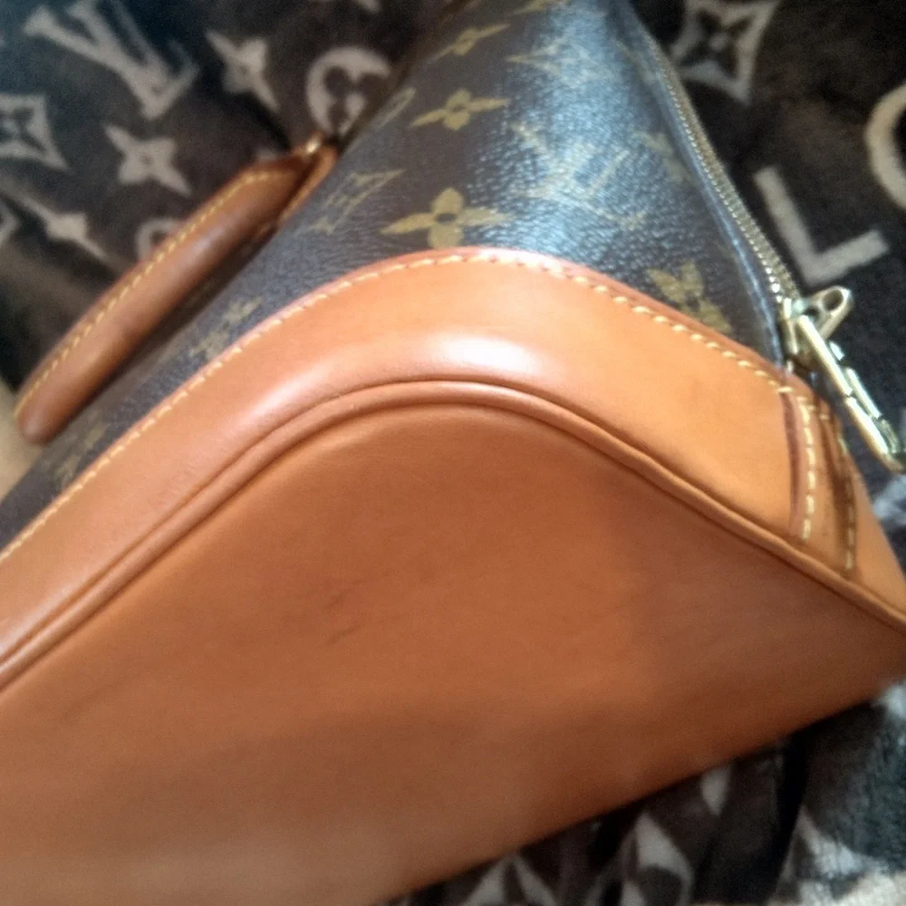 TAKING OFFERS! Louis Vuitton vintage Alma tote😍 Immaculent condition!! As SHOWN - Picture 7 of 12